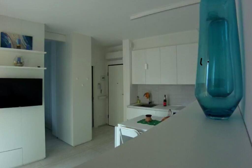 Bianca Fronte Mare Apartment
