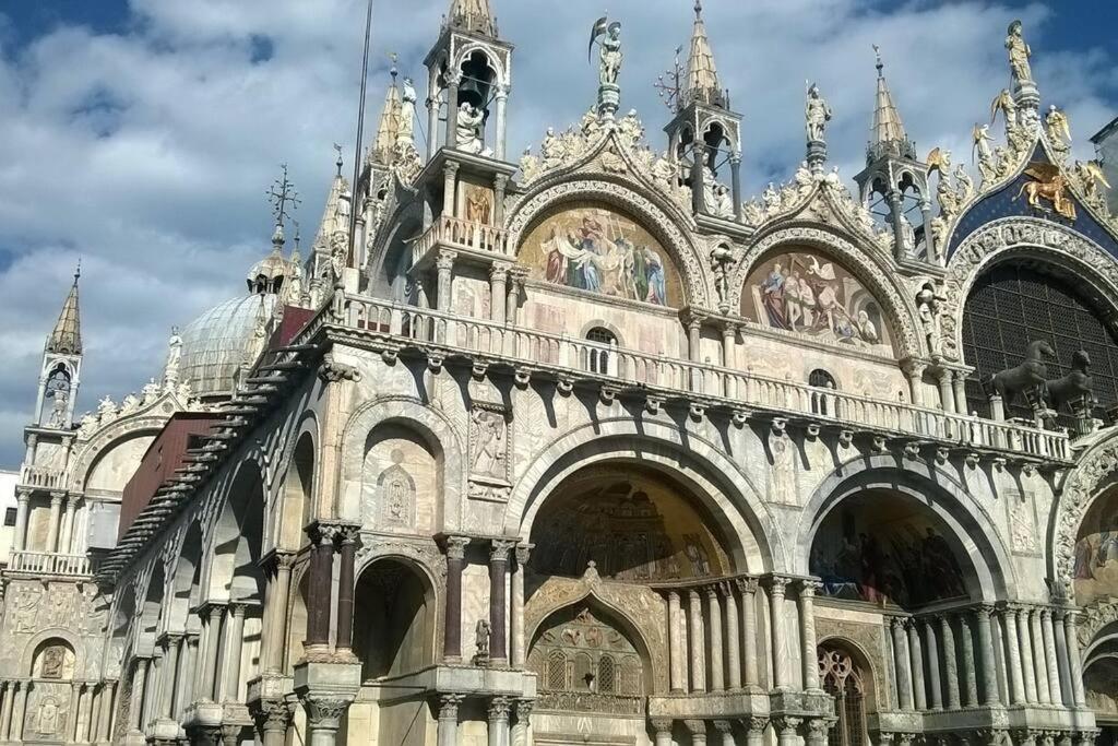 Bianca Fronte Mare *