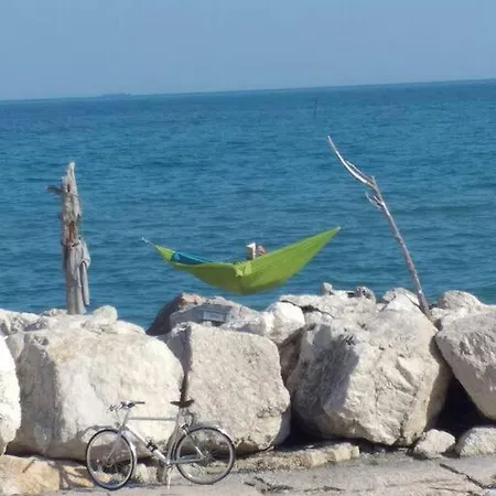 Apartment Bianca Fronte Mare *